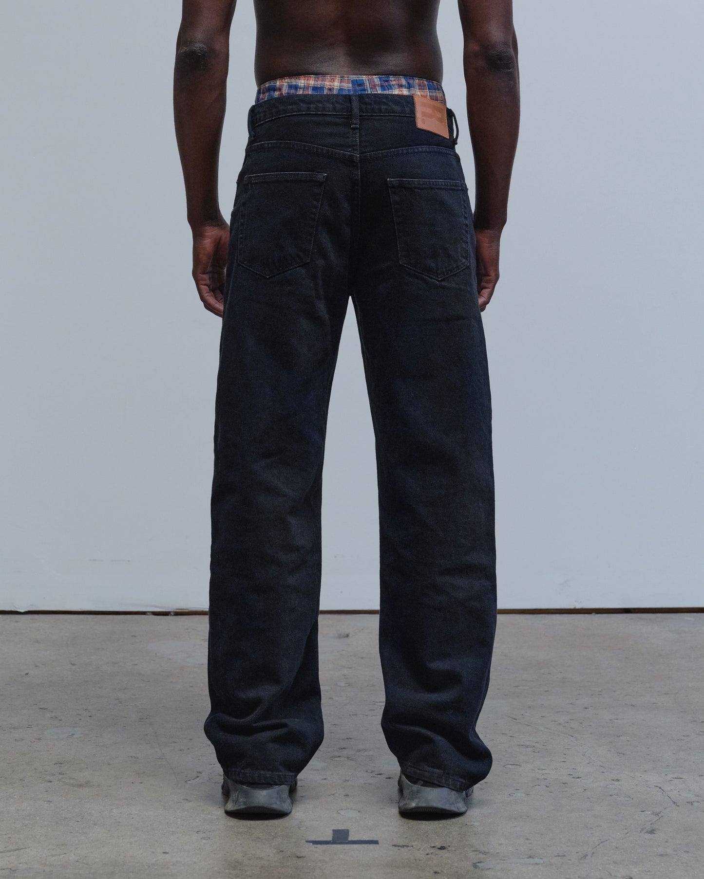 RD202-R / RELAXED FIT DENIM JEANS, WASHED BLACK