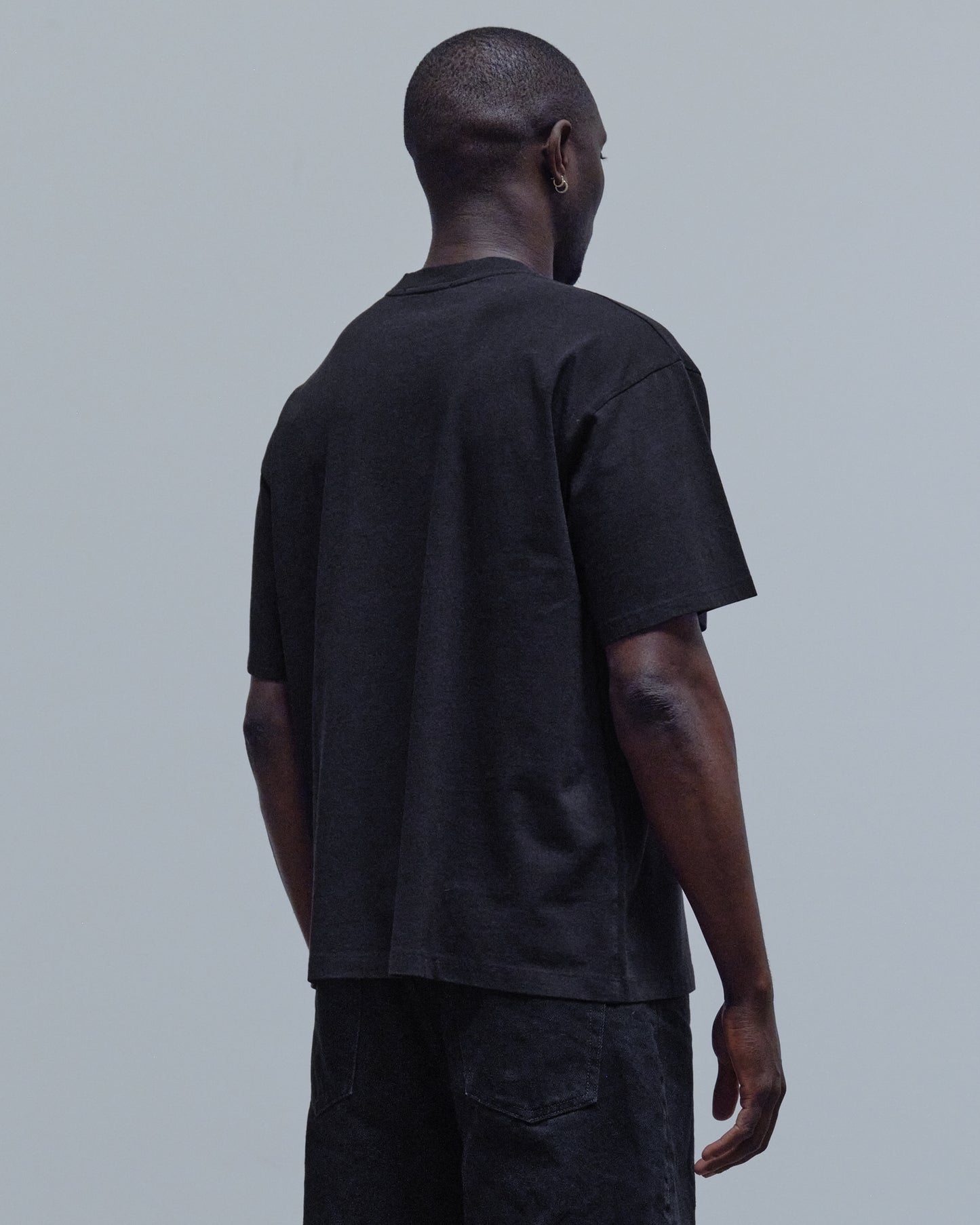 TOKYO TEE - Black
