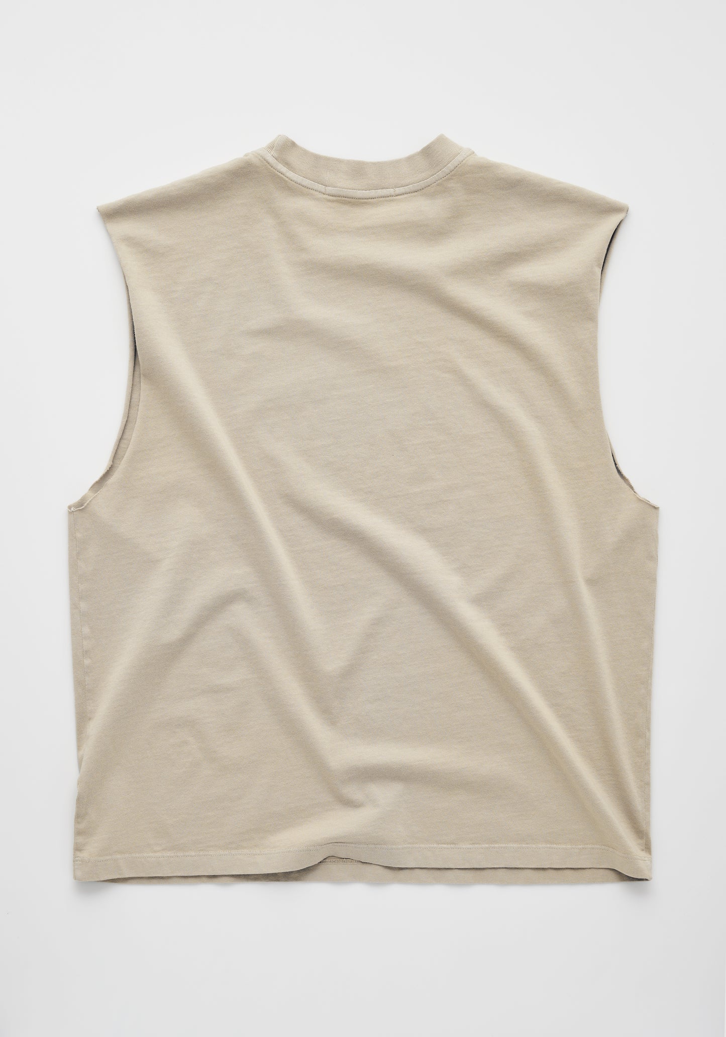 BODY FIT CUT-OFF TEE, SAND